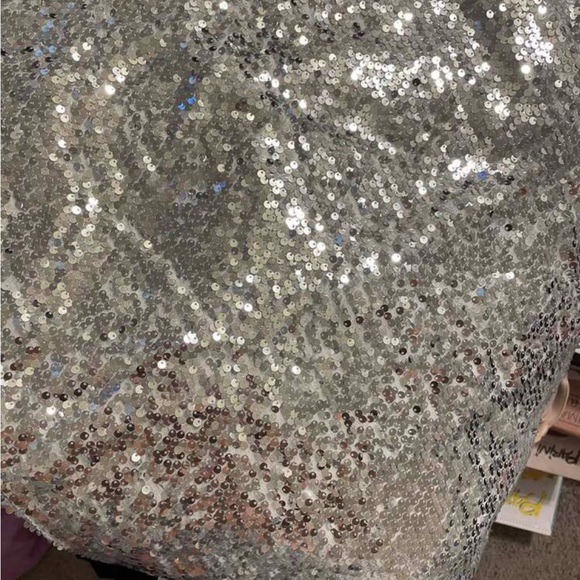 Elegant Asymmetrical Neck Batwing Sleeve Sequin Blouse - Picture 5 of 5